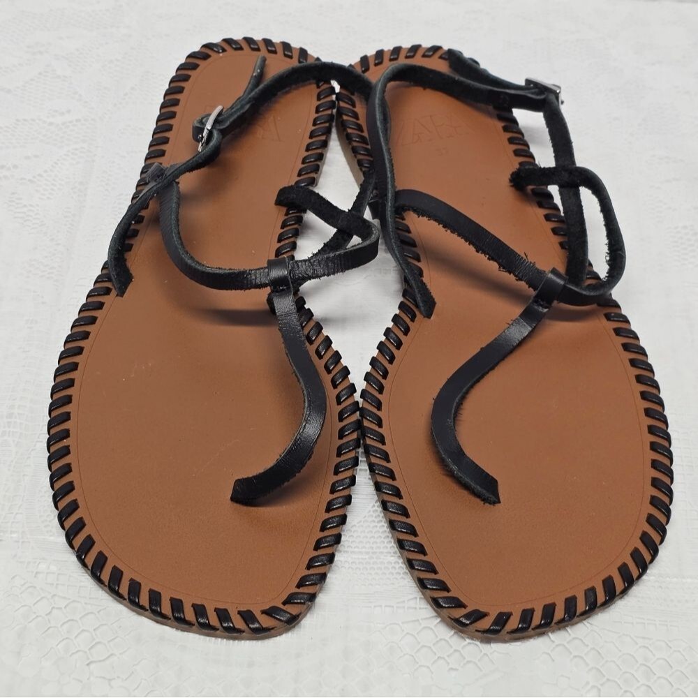 ZARA T-strap Thong Flat Sandals Black Genuine Leather Boho Minimalist 6.5